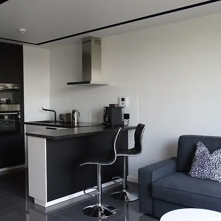 Black Line Apartament *